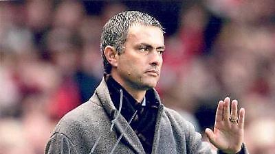 Πυρά Μουρίνιο κατά αγγλικής ομοσπονδίας