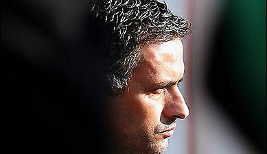 Μουρίνιο : «Βελτιωθείτε αλλιώς…»