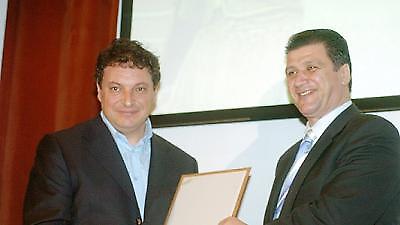 Ορφανός σε διπλό...ρόλο