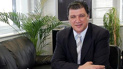 Ορφανός:«Ποιες παρεμβάσεις;»