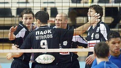 Εύκολα και «καθαρά» ο Δικέφαλος