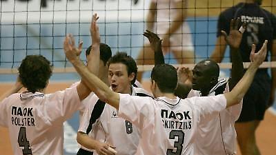 Τα βλέμματα στον Βορρά