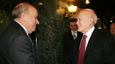 Τίμησαν τον Κάρολο Παπούλια