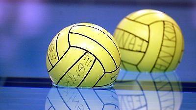 Αρχίζουν οι «μάχες» της πισίνας