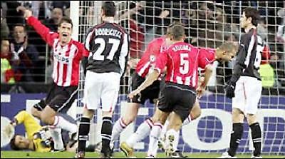 Βήμα πρόκρισης η Αϊντχόβεν