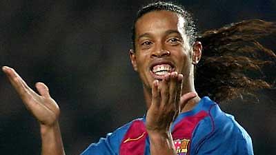 Ροναλντίνιο: «Ευχαρίστως θα πήγαινα στη Μίλαν»