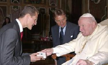 Η Ferrari στον Πάπα