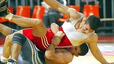 ''Αυλαία'' με πέμπτη θέση