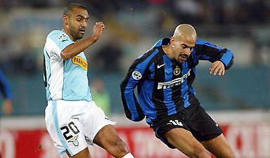 Τον επαναπατρισμό σκέφτεται ο Βερόν