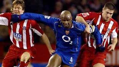 Ανάμεσα σε Λονδίνο και Τορίνο