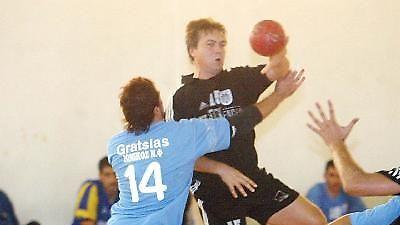 Μόνος πρώτος ο Φίλιππος