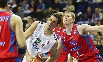 Τον λύγισαν οι Έλληνες