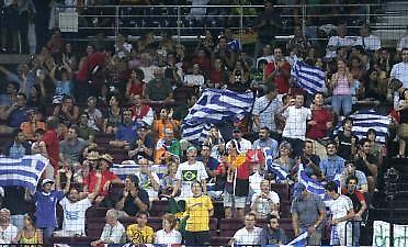 Λάβετε θέσεις...