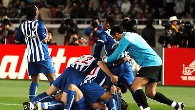 Superliga: Δύο γάμοι και δύο κηδείες