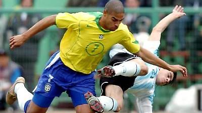 Ύμνοι Μουρίνιο για Αντριάνο