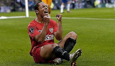 Χωρίς Αντριάνο στον τελικό η Σεβίλλη