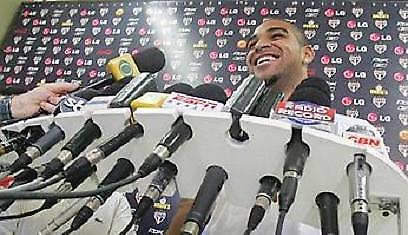 Αντριάνο: «Θέλω να γίνω καλά και να επιστρέψω στην Ίντερ»