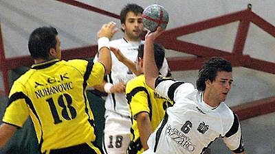 Νίκες για τους γηπεδούχους