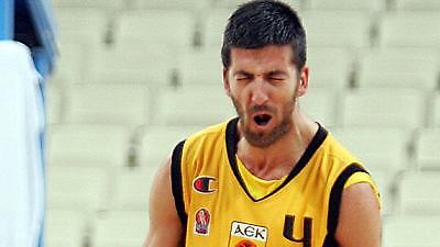 Ομάδα χωρίς Γιάννη…