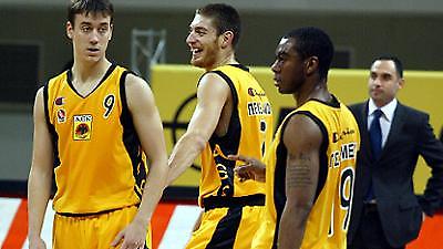 Έπεσε αμαχητί...