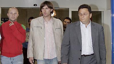 Στην Αθήνα ο Αρτσούμπι