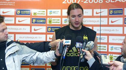 Αγαδάκος: «Πρέπει να αντιδράσουμε»