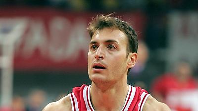 Α1: Νοκ άουτ ο Αγαδάκος