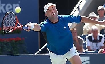 Αγχώδης νίκη για Αγκάσι