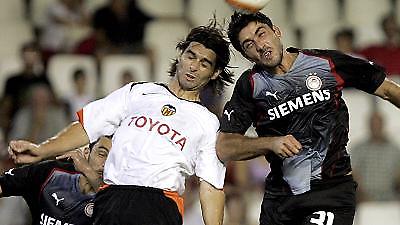 «Θηρίο» σε κλουβί ο Αγιάλα