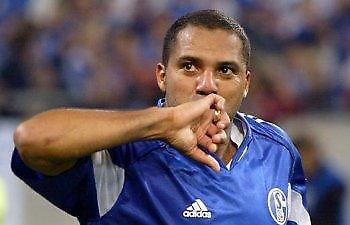 Προς Κατάρ ο Αΐλτον;