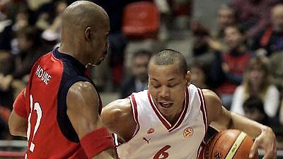 Άκερ: «Η πίεση στην Τάου»