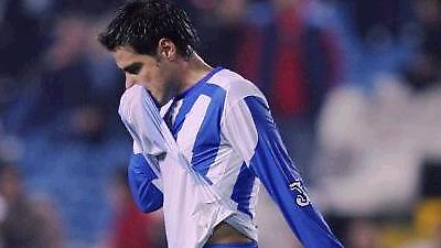 Κοιτάζει προς Αγγλία ο Ντούσερ