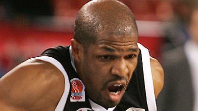 Ανανέωσε ο Άλεν