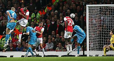 Άλεξ κερνάει, Άλεξ πίνει