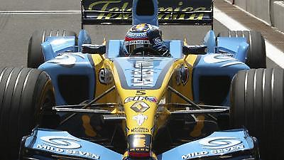 Στην pole position o Αλόνσο