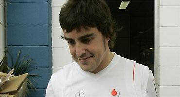 Ξεκινούν επαφές για διαζύγιο Αλόνσο-McLaren