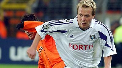 Jupiler League: «Πολυβόλο» η Ροζελάρε