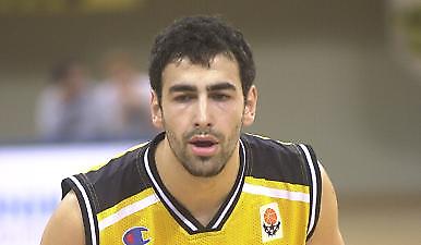 Στον Ερυθρό Αστέρα ο Άντιτς