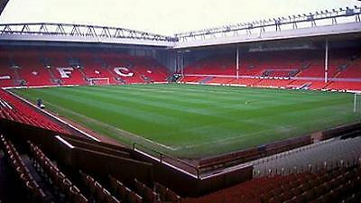 Ευρώπη παίζει μπάλα η… εορταστική