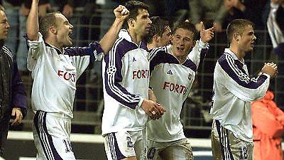 Jupiler League: Δύσκολη έξοδος για τους τρεις