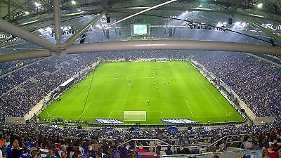 Αλλάζει ονομασία το γήπεδο της Σάλκε