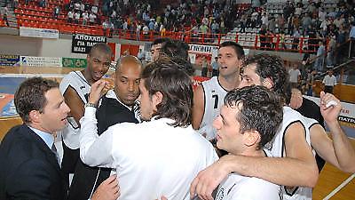 Εύκολα οι «μελανόλευκοι»