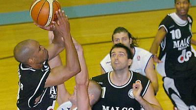 Α1: Νίκη επειγόντως...