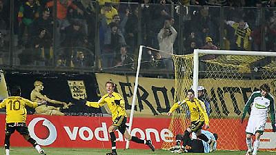 Νίκησε και... τον «γκρέμισε»!