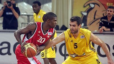 Ανετη νίκη για Αρη