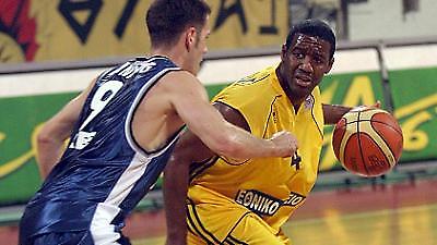 Κράτησαν τη σημαία… ψηλά