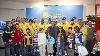 Α1: Δίπλα στους χορηγούς…