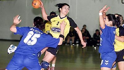 «Αυλαία» για  τα πλέι οφ