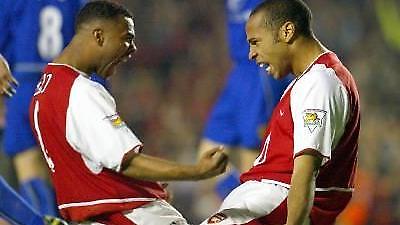 «Γιγαντομαχία» στο Όλντ Τράφορντ