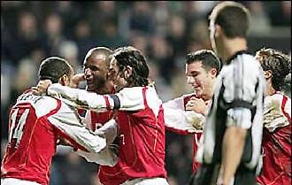 Ζωντανή με Βιεϊρά η Αρσεναλ